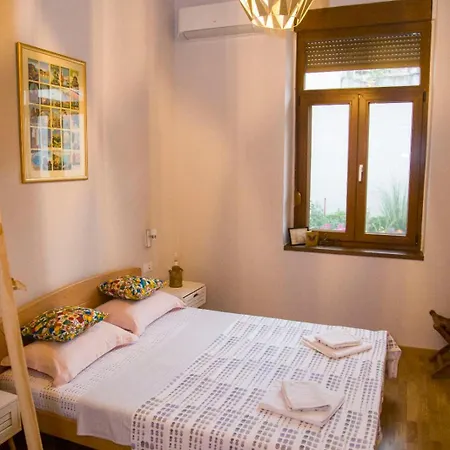 Plaza Del Oriente Old Town Apartamento