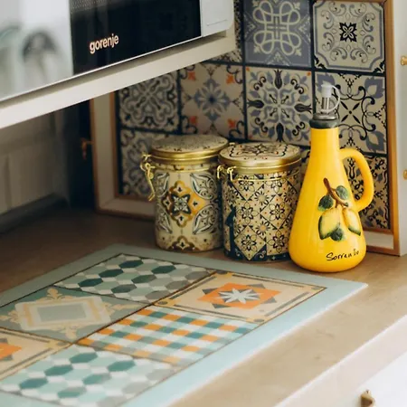 Plaza Del Oriente Old Town * Mostar